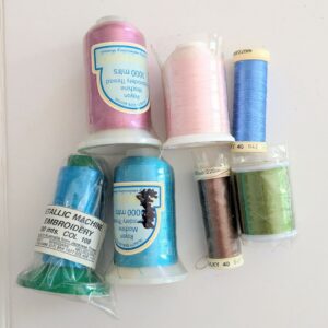 Embroidery Thread Bundle: Assorted Brands and Colours (7pcs)
