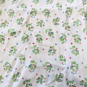 Delicate Floral Lightweight Dress Fabric (88cm x 102cm)