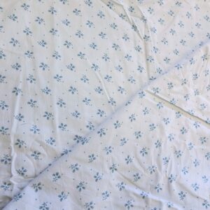 Delicate Blue Floral Quilting Cotton (111cm x 140cm)