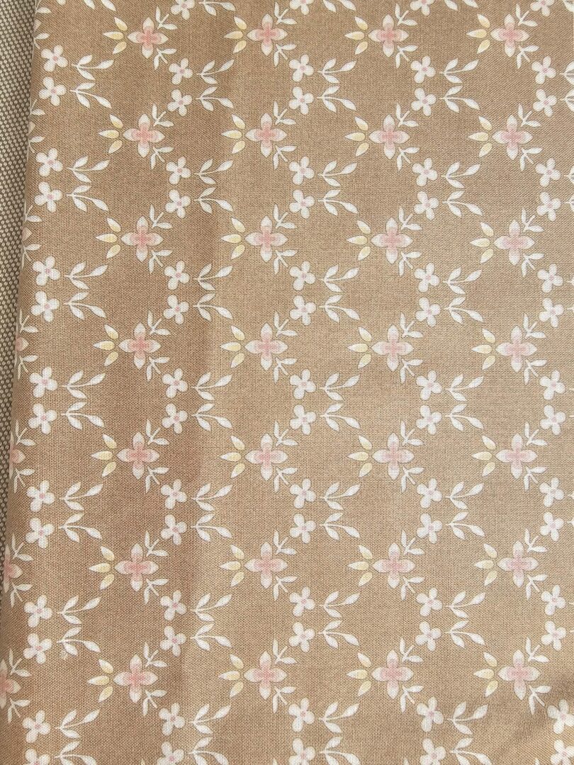 "Graceful Moments" by Maywood Studio Quilting Cotton (108cm x 30cm)