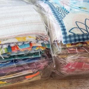 Assorted 3.5-4" Squares Patchwork Pack (550g)