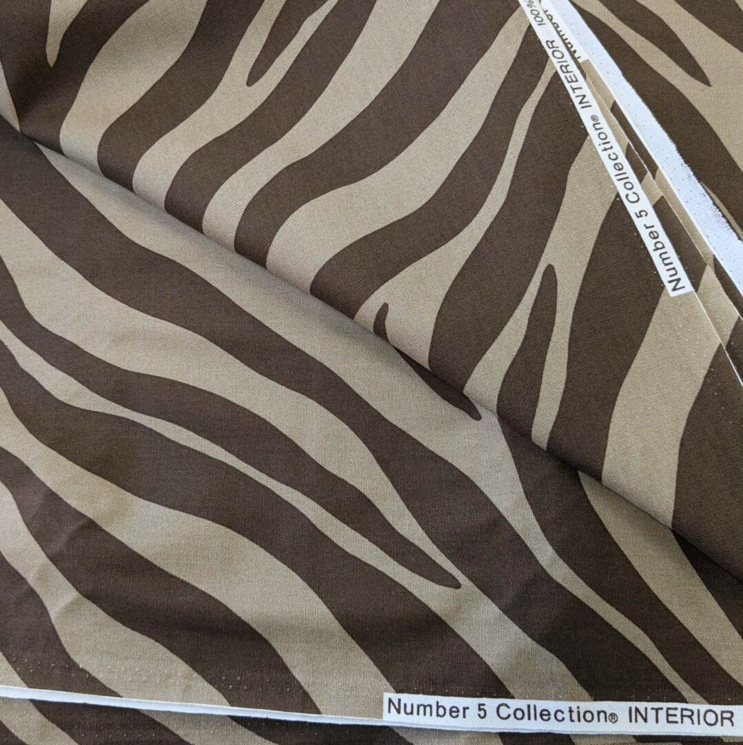 'Number 5 Collection' Plain Weave Cotton (150cm x 537cm)