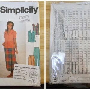 Pattern: Simplicity #8124 Ladies Blouse, Skirt & Pants. (Size 8-12)