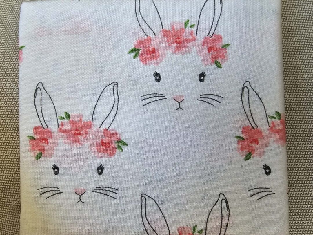 Floral Bunny Quilting Cotton (Fat Quarter)