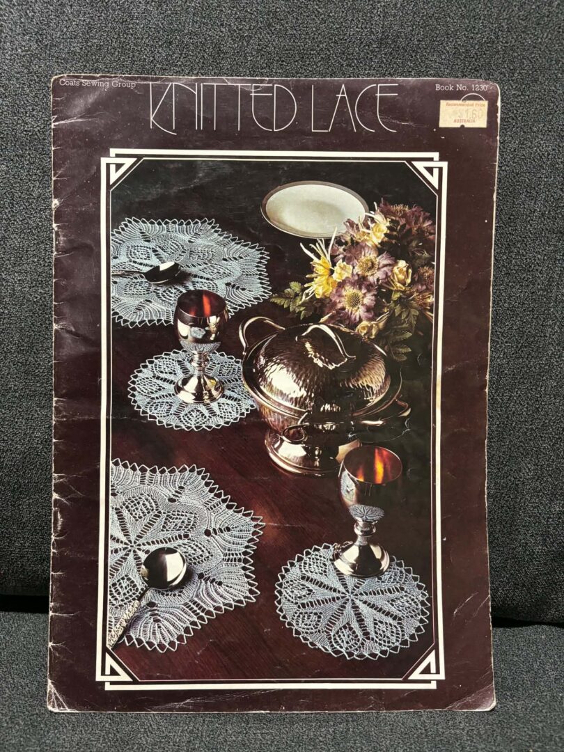 Booklet: (1976) Knitted Lace by Coats Sewing Group (24pp)