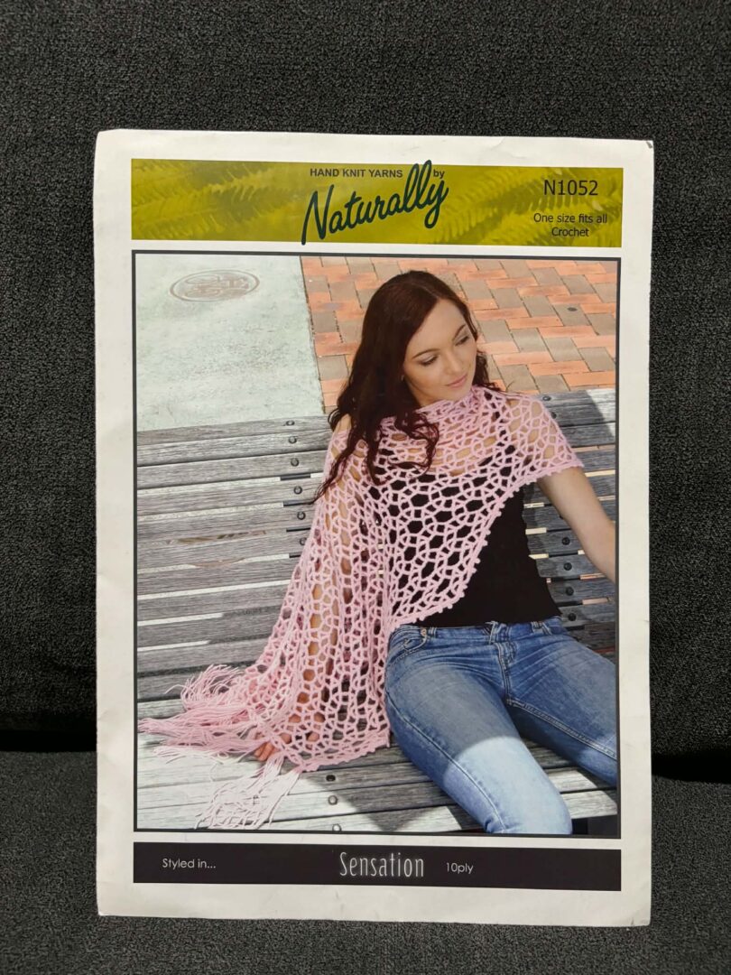 Leaflet: Crochet Shawl/Poncho in 10 Ply