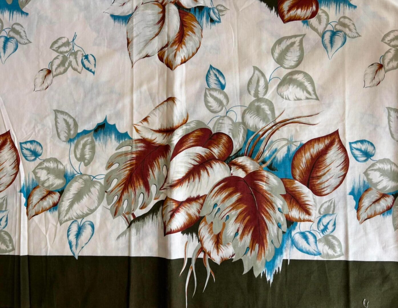 Leafy Cotton Woven. (110cm x 155cm)