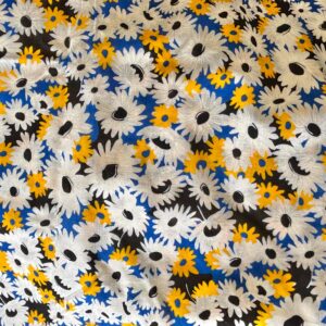 Daisies Poly Dress Fabric (110cm x 200cm)