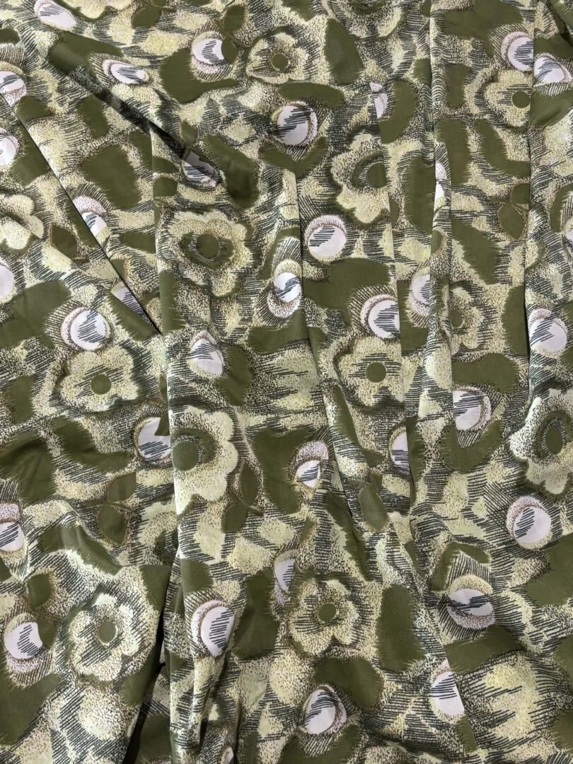 Lightweight Green Floral Nylon Stable Knit (185cm x 120cm)
