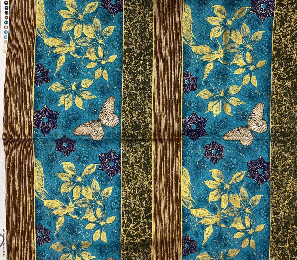 'Enchanted Garden Border' Quilting Cotton by Makower UK (110cm x 100cm)