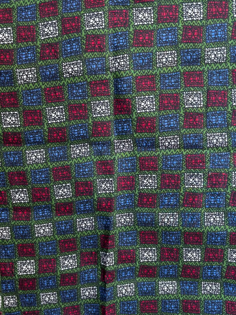 Vintage Geometric Tile Print Cotton (85cm x 166cm)