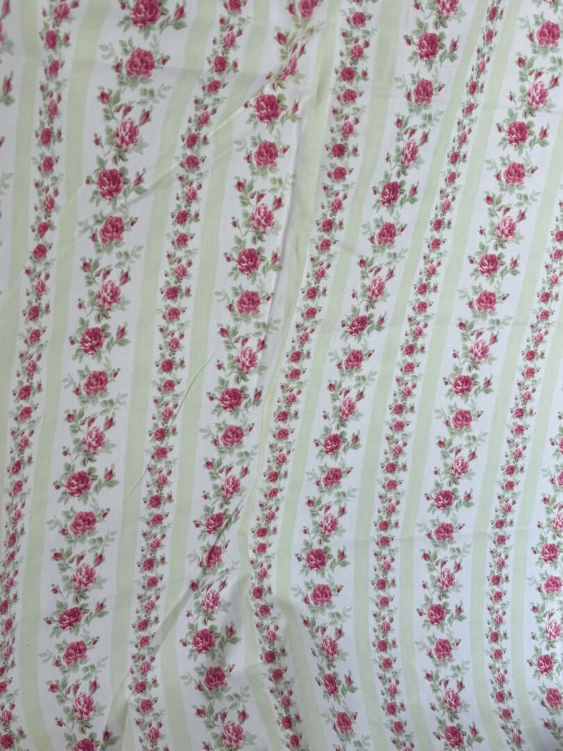 Pale Floral Striped Cotton (125cm x 220cm)
